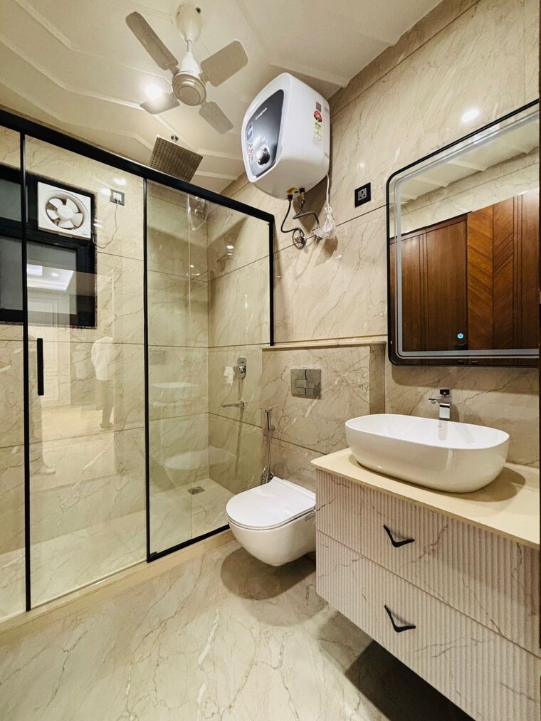 Attached Bathroom, ansal-api-esencia 3 Bedroom 180 Sq.Yd. Builder Floor In Sector 67 Gurgaon 9607265