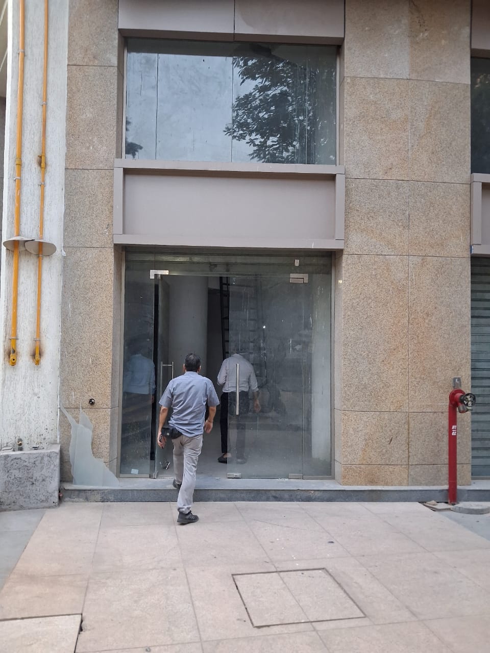 Retail Shop For Rent in Vijay Garden