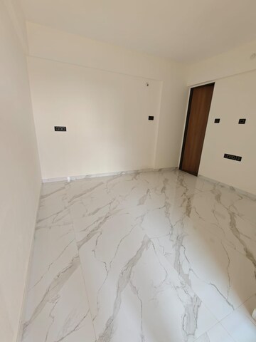 Room in 2.5 BHK Apartment at Shivdham CHS Rahatani, Rahatani – for Rent