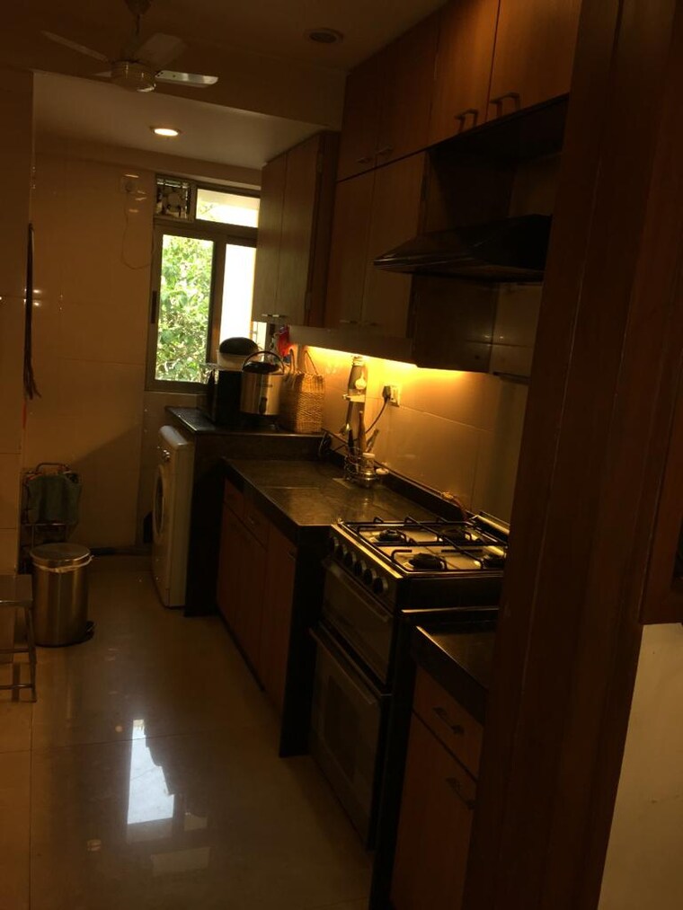 Kitchen, bandra west 2 Bedroom 900 Sq.Ft. Apartment In Bandra West Mumbai 9607410