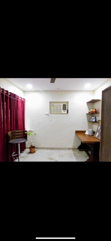 Room in  Pg at Goregaon East – for Rent