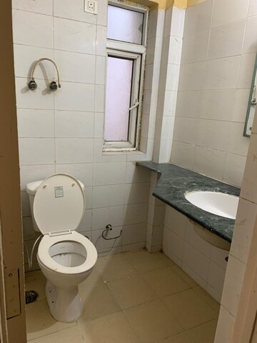 Bathroom in 3 BHK Apartment at BPTP Princess Park, Sector 86 – for Rent