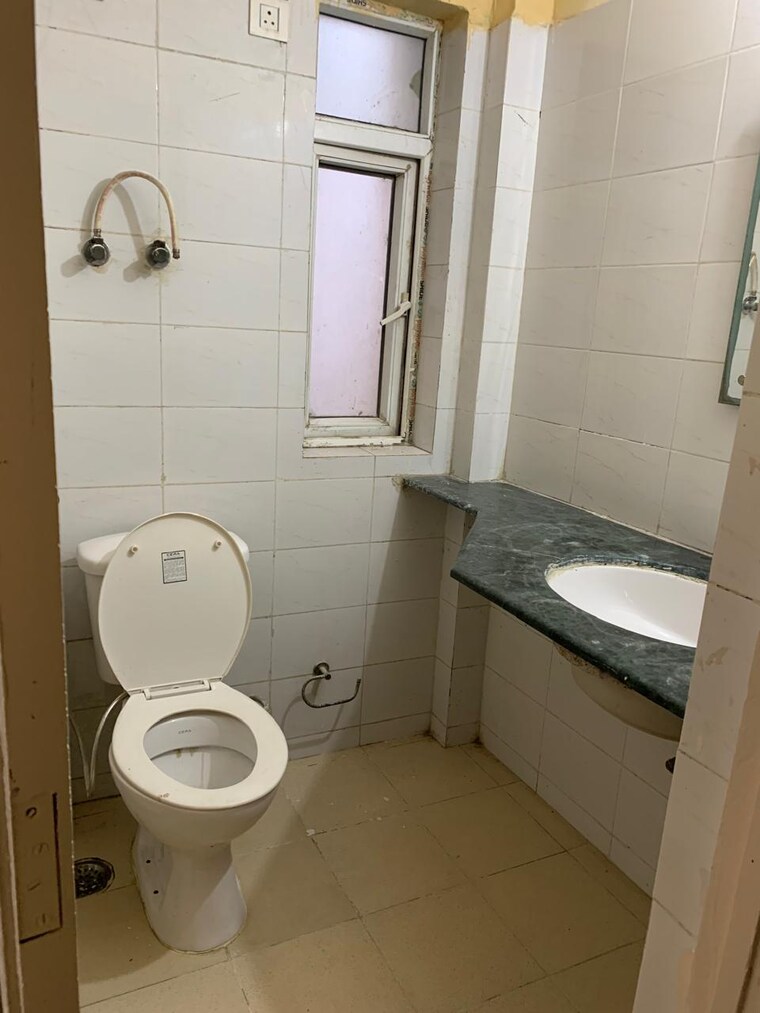 Bathroom, bptp-princess-park 3 Bedroom 1170 Sq.Ft. Apartment In Sector 86 Faridabad 9607370