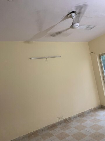 Room in 3 BHK Apartment at BPTP Princess Park, Sector 86 – for Rent
