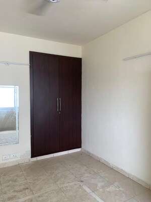 Room in 3 BHK Apartment at BPTP Princess Park, Sector 86 – for Rent
