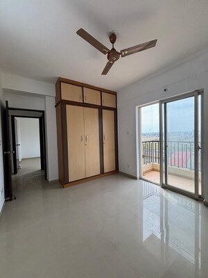 Room in 3 BHK Apartment at DLF Woodland Heights My Town, Jigani – for Sale