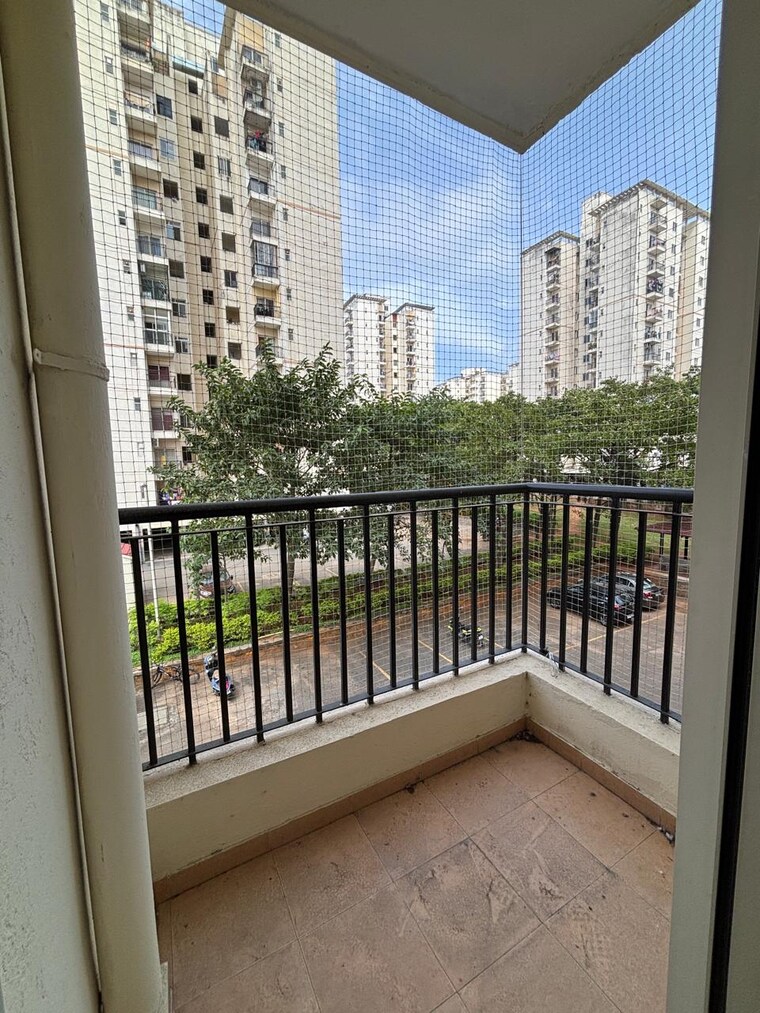 Balcony, dlf-woodland-heights-my-town 3 Bedroom 1221 Sq.Ft. Apartment In Jigani Bangalore 9607437