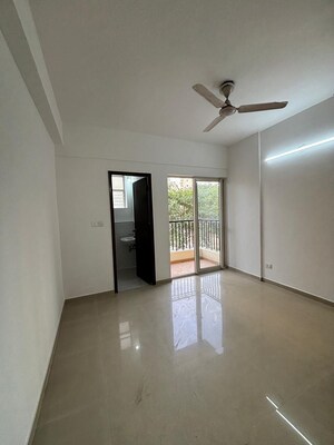 Room in 3 BHK Apartment at DLF Woodland Heights My Town, Jigani – for Sale