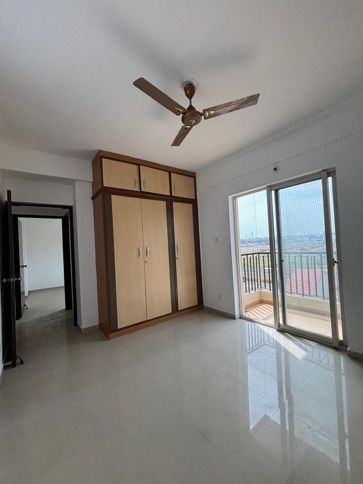 Room, dlf-woodland-heights-my-town 3 Bedroom 1221 Sq.Ft. Apartment In Jigani Bangalore 9607437