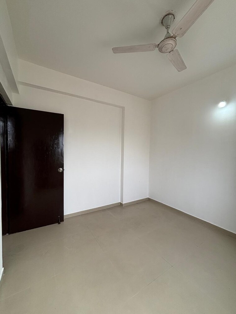 Room, dlf-woodland-heights-my-town 3 Bedroom 1221 Sq.Ft. Apartment In Jigani Bangalore 9607437