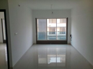 2 BHK Apartment For Sale in Lodha Aqua, Mira Road