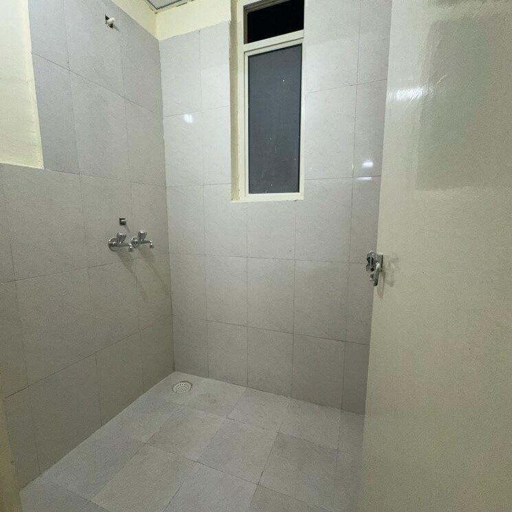 Bathroom, pyramid-altia 1 Bedroom 396 Sq.Ft. Apartment In Sector 70a Gurgaon 9607589