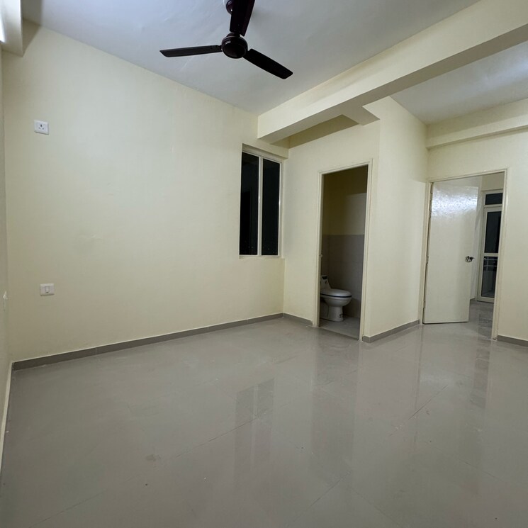 Room, pyramid-altia 1 Bedroom 396 Sq.Ft. Apartment In Sector 70a Gurgaon 9607589