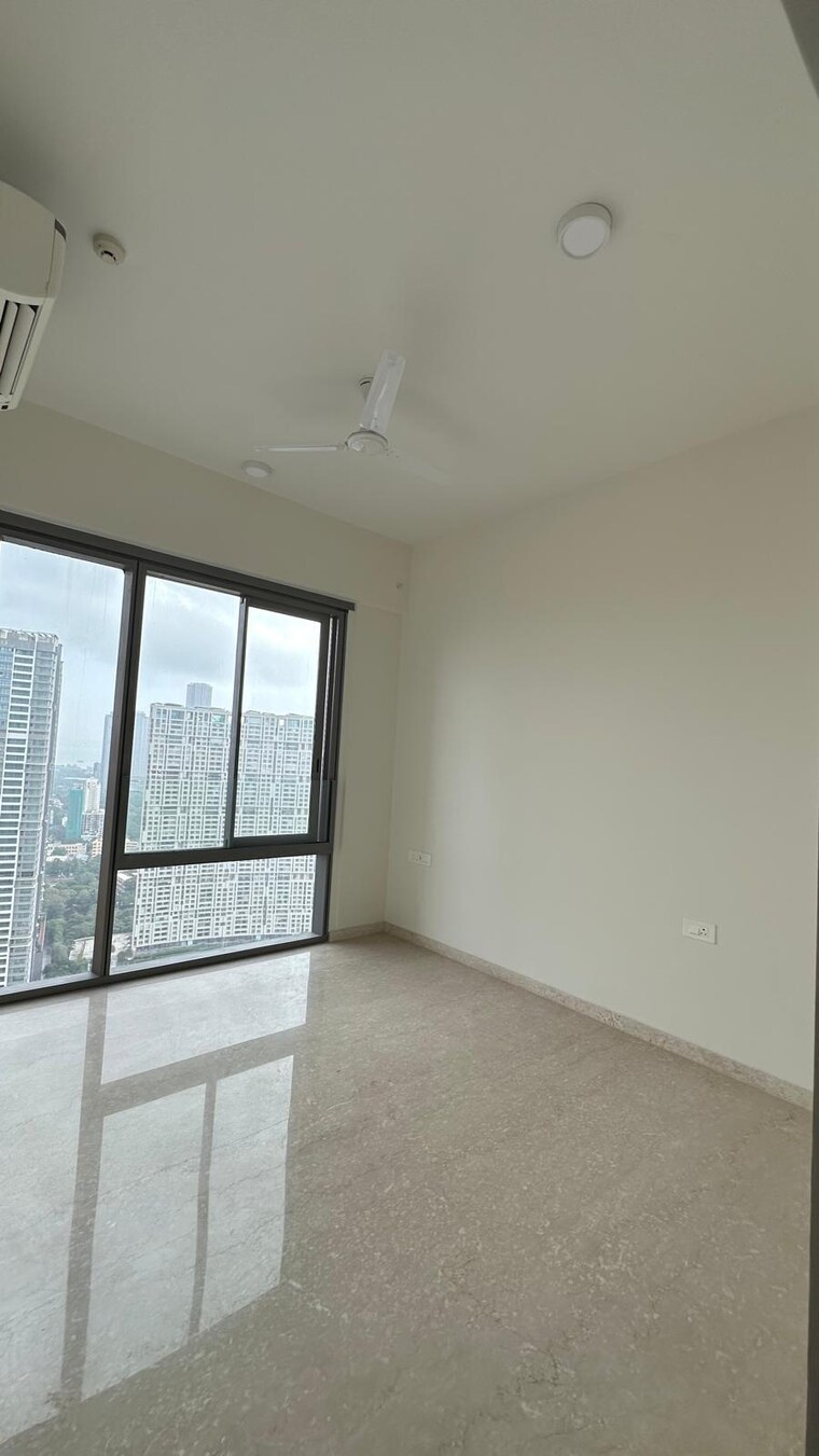 Room, adani-ten-bkc 2.5 Bedroom 976 Sq.Ft. Apartment In Bandra East Mumbai 9607620
