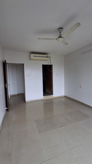 2 BHK Apartment For Sale in Amar Tower, Wanwadi