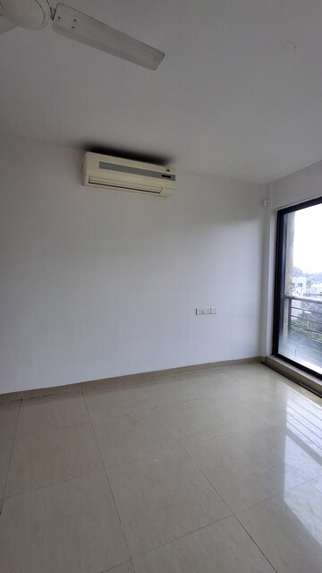 3 BHK Apartment For Rent in Jairaj SLK Heights, Wanwadi