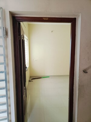 Building Lobby in 2 BHK Builder Floor at Selaiyur – for Sale
