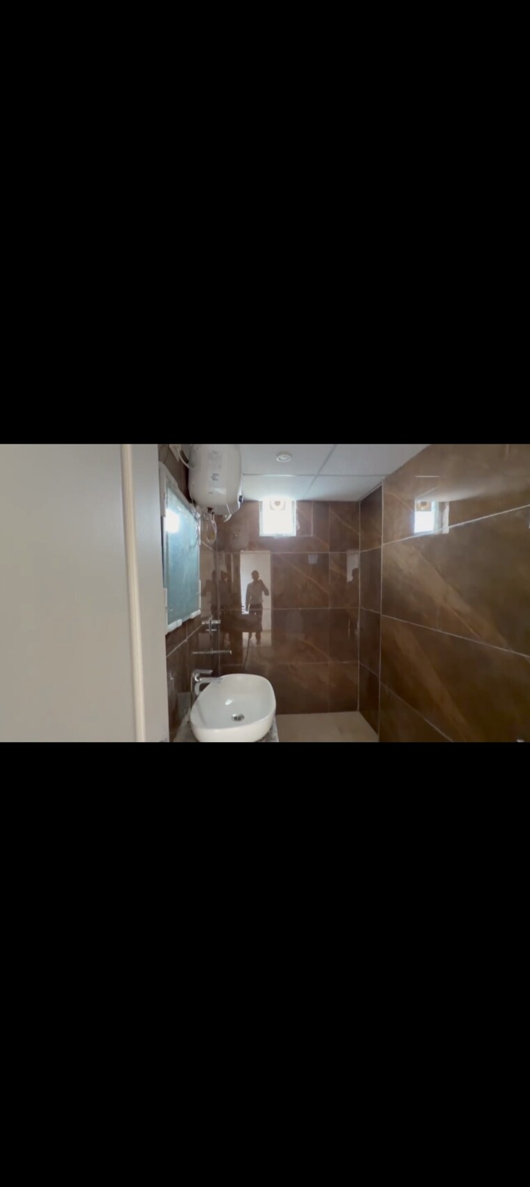 Bathroom, roseate-homes 3 Bedroom 2340 Sq.Ft. Apartment In Ghazipur Zirakpur 9607745