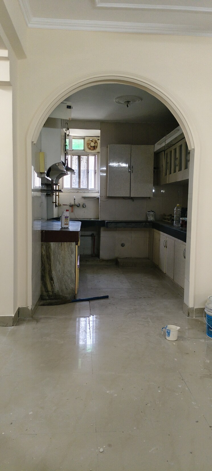 Kitchen, ip extension 3 Bedroom 1500 Sq.Ft. Apartment In Ip Extension Delhi 9607765