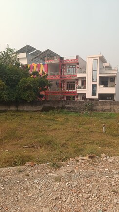 Plot For Sale in Imperial City 