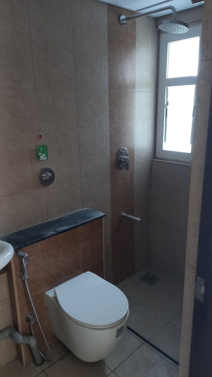 Attached Bathroom, puravankara-silversands 2 Bedroom 1050 Sq.Ft. Apartment In Mundhwa Pune 9607711