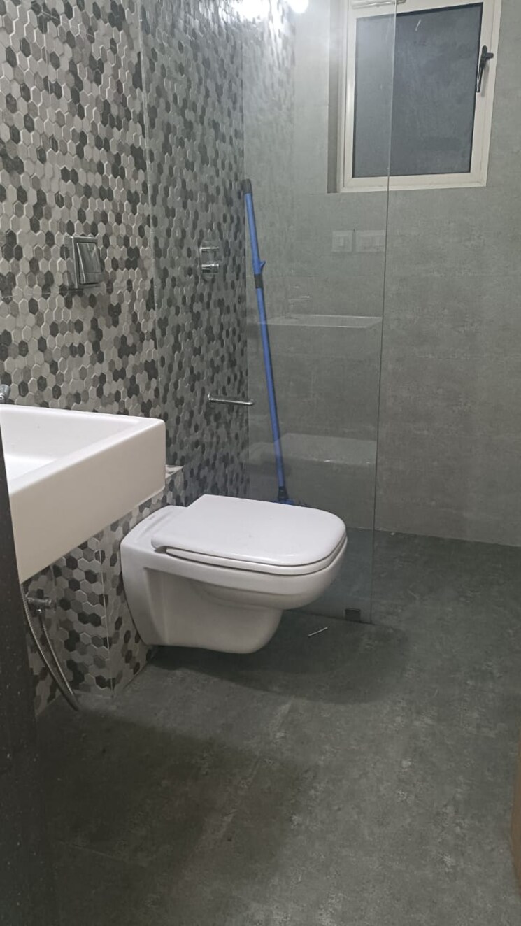 Bathroom, supreme-estia-phase-1 2 Bedroom 730 Sq.Ft. Apartment In Baner Pune 9607908