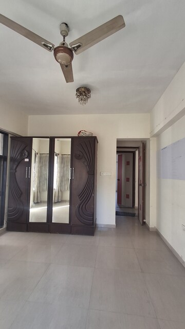 3 BHK Apartment For Rent in Benchmark Silver Leaf, Kandivali East