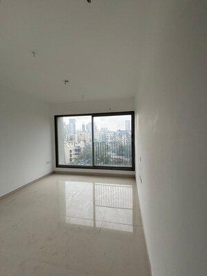 Room in 3 BHK Apartment at Sunteck City Avenue 4, Goregaon West – for Sale