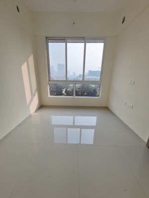 2.5 BHK Apartment For Rent in Wadhwa TW Gardens, Kandivali East