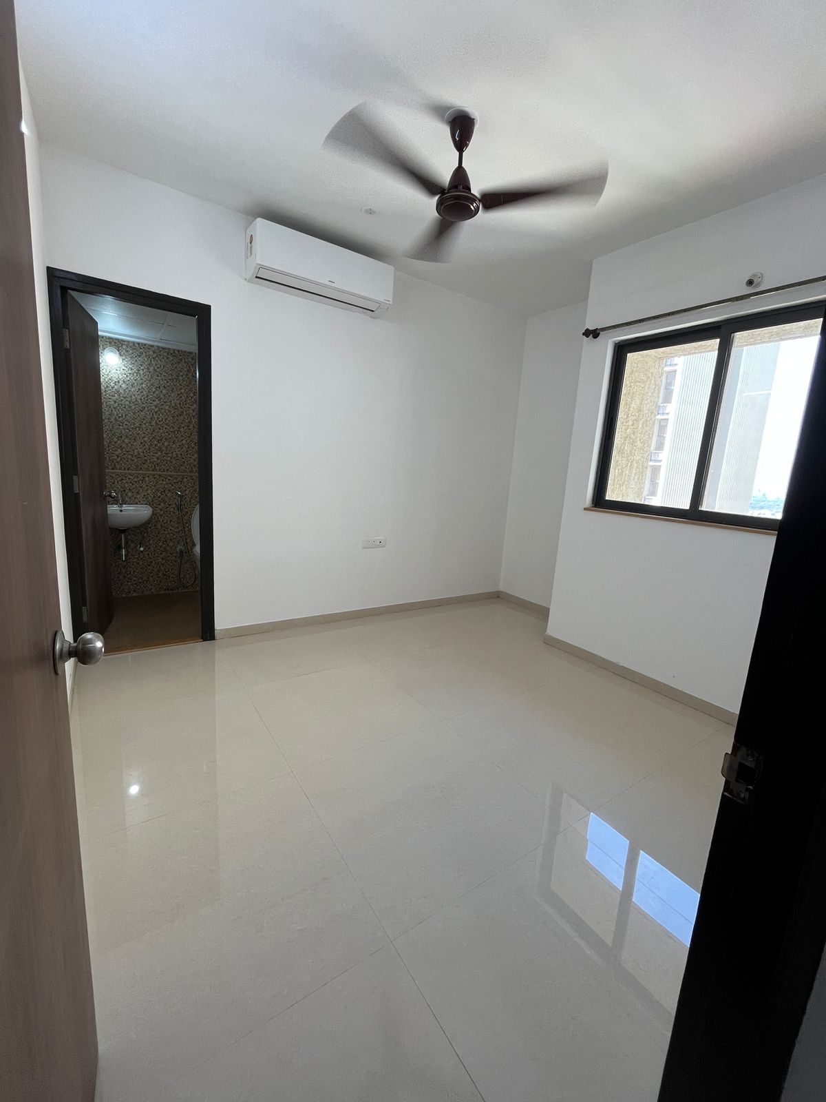 1 BHK Apartment For Sale in Lodha Palava Aurelia D to G