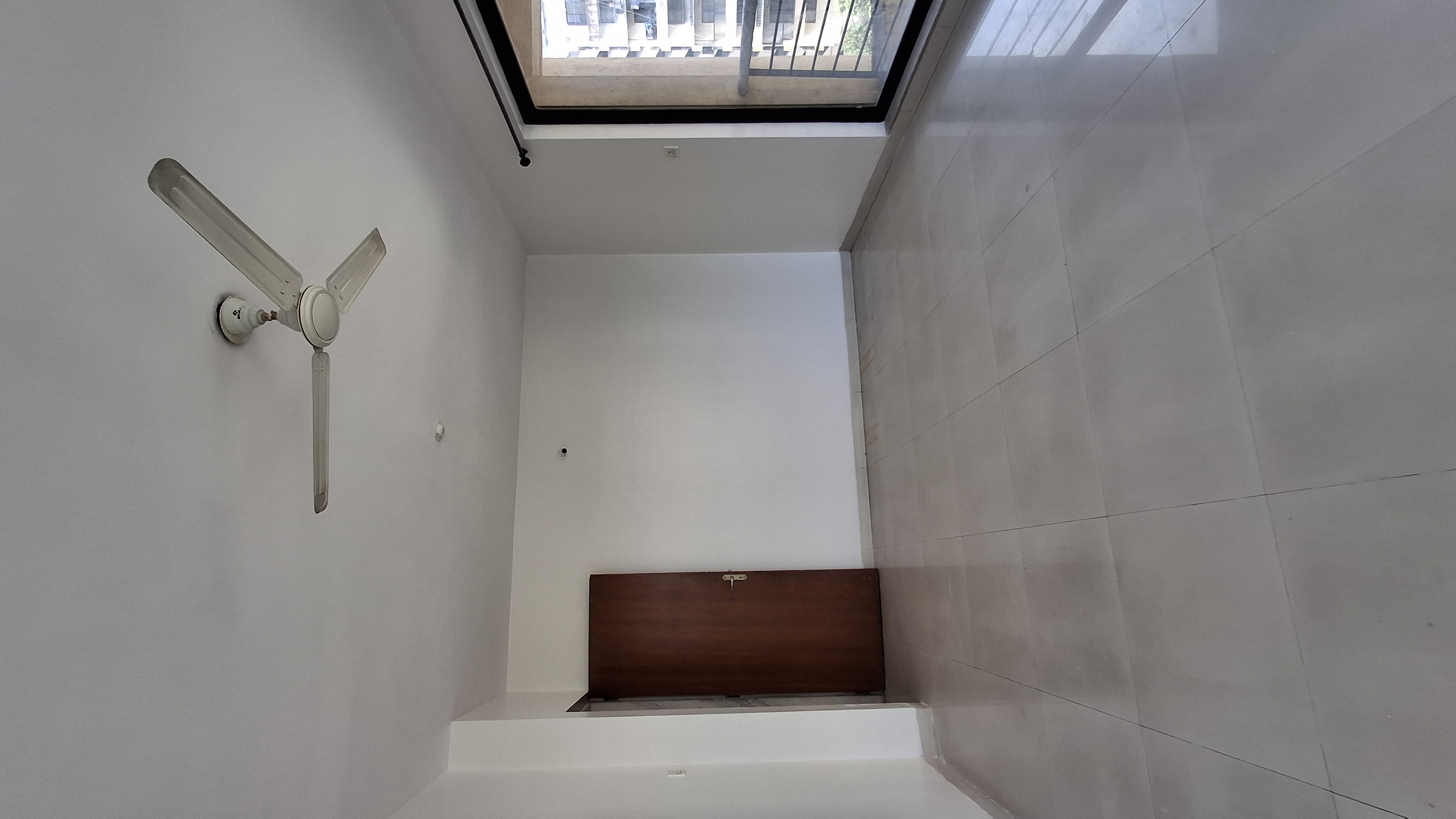 1 BHK Apartment For Sale in Tain Square