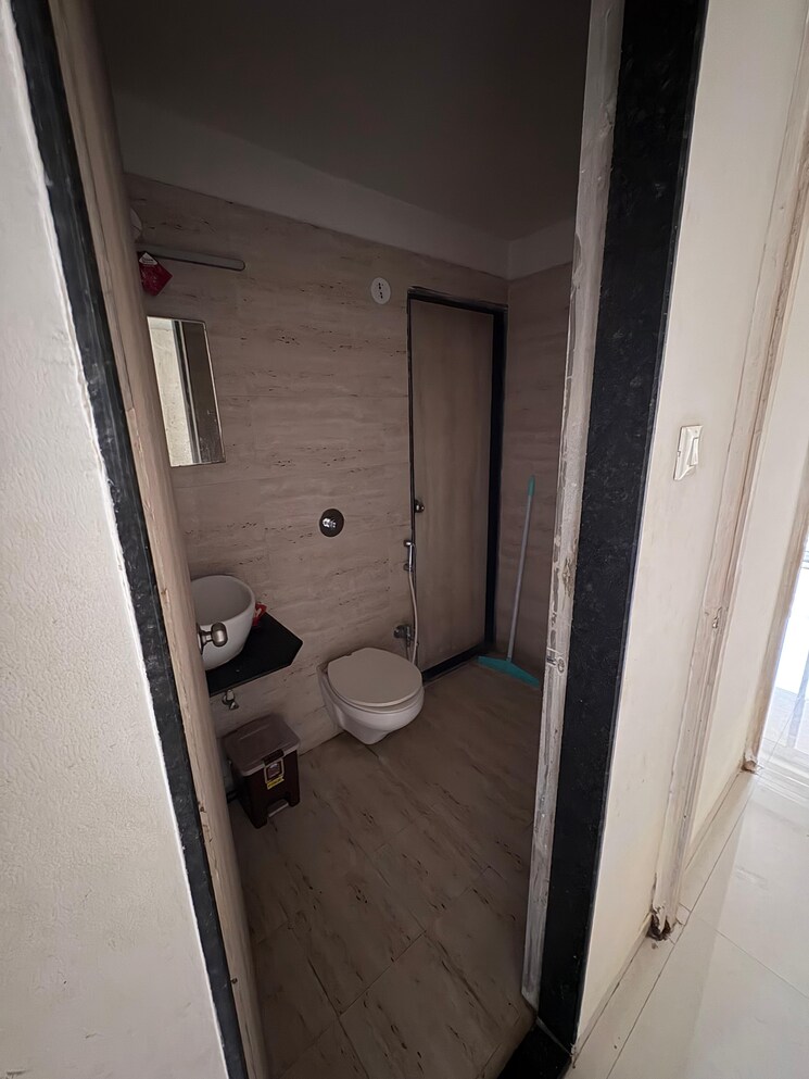 Bathroom, vansh-neel-delta 2 Bedroom 790 Sq.Ft. Apartment In Sector 10b Ulwe Navi Mumbai 9608040