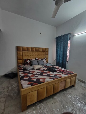 Bedroom in 2 BHK Builder Floor at Saket – for Rent