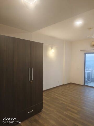 3 BHK Apartment For Rent in Central Park II-Bellevue, Sector 48