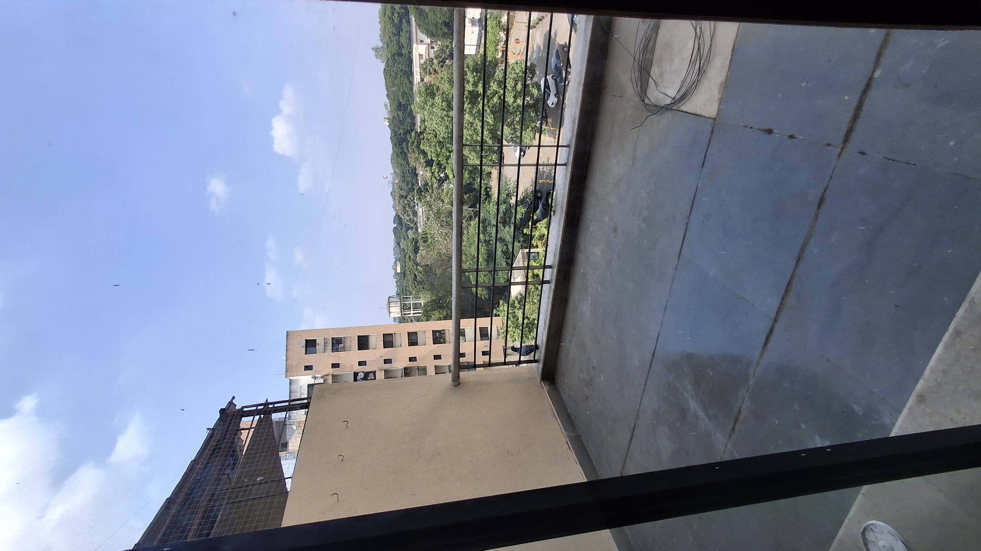 Retail Shop For Sale in Tain Square