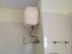 Bathroom in 3 BHK Apartment at Sector 2 Dwarka – for Rent