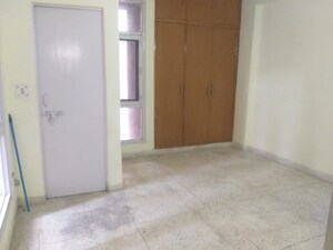 Room in 3 BHK Apartment at Sector 2 Dwarka – for Rent