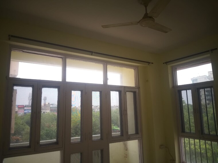 undefined, sector 2 dwarka 3 Bedroom 1500 Sq.Ft. Apartment In Sector 2 Dwarka Delhi 9605119