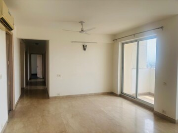 Room in 4 BHK Apartment at Bestech Park View Spa, Sector 47 – for Rent