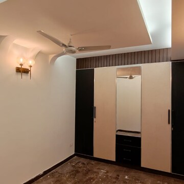 Room in 2 BHK Independent House at Lajpat Nagar – for Rent