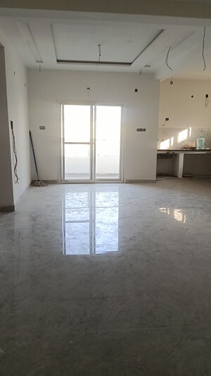 Room in 3 BHK Apartment at Kondapur – for Sale