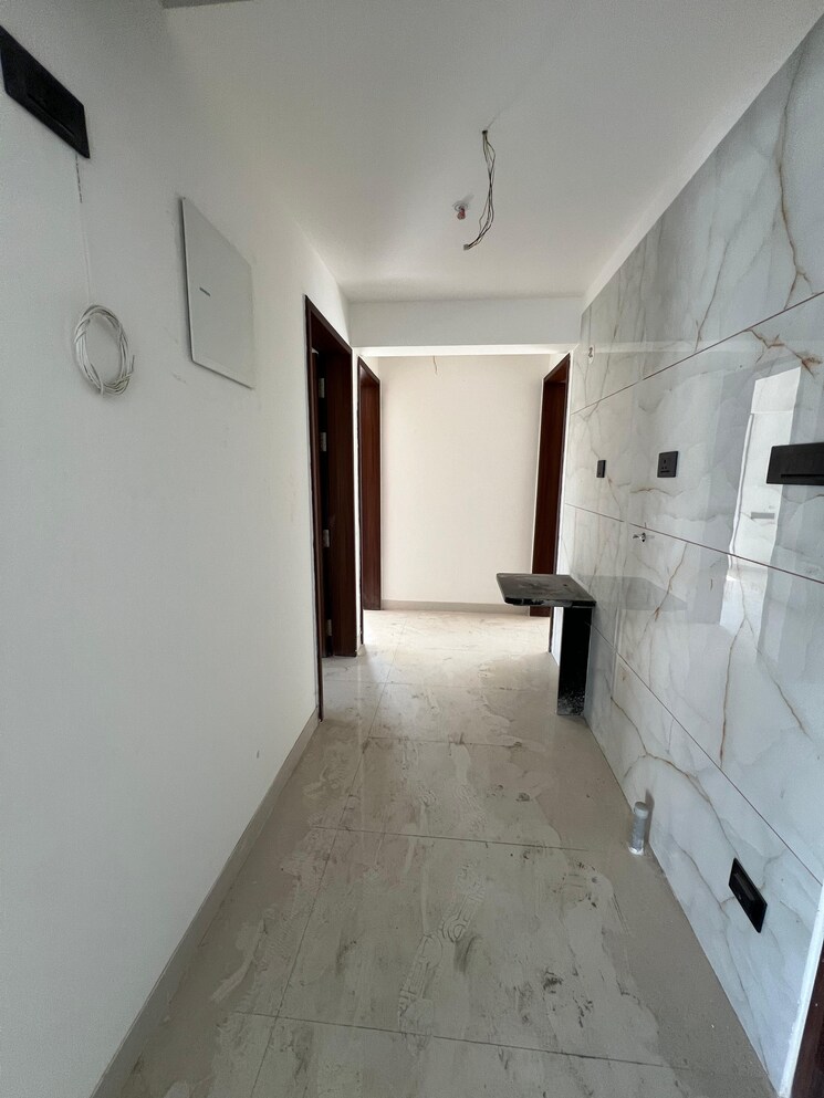 Bathroom, sonigara-57-avenue 3 Bedroom 1500 Sq.Ft. Apartment In Wakad Pune 9608272