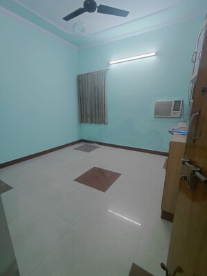 Bedroom in 3 BHK Apartment at Janakpuri – for Rent