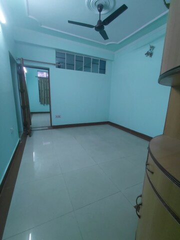 Room in 3 BHK Apartment at Janakpuri – for Rent