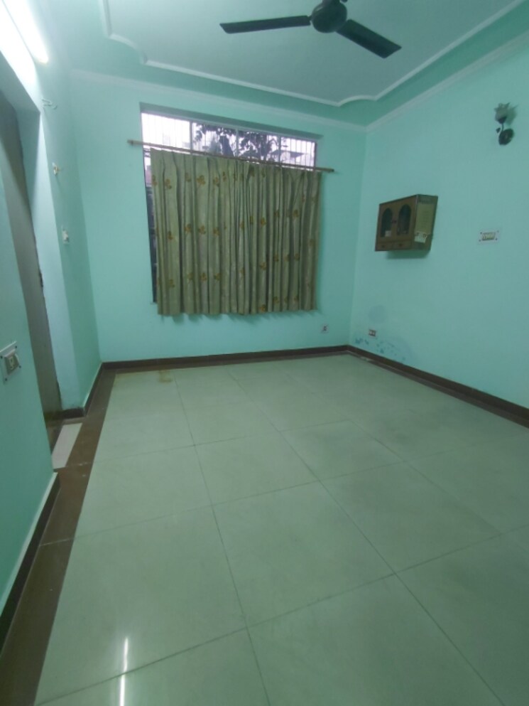 Room, janakpuri 3 Bedroom 1150 Sq.Ft. Apartment In Janakpuri Delhi 9608308