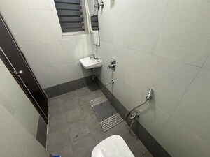 Bathroom in 2 BHK Apartment at Pioneer Heritage, Santacruz West – for Rent