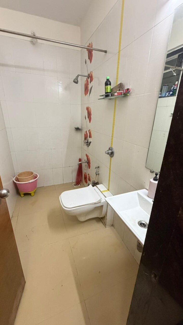 Bathroom, dosti-eastern-bay 4 Bedroom 1577 Sq.Ft. Apartment In Wadala Mumbai 9608214