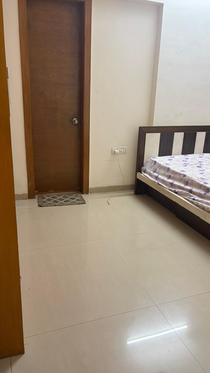 4 BHK Apartment For Rent in Dosti Eastern Bay