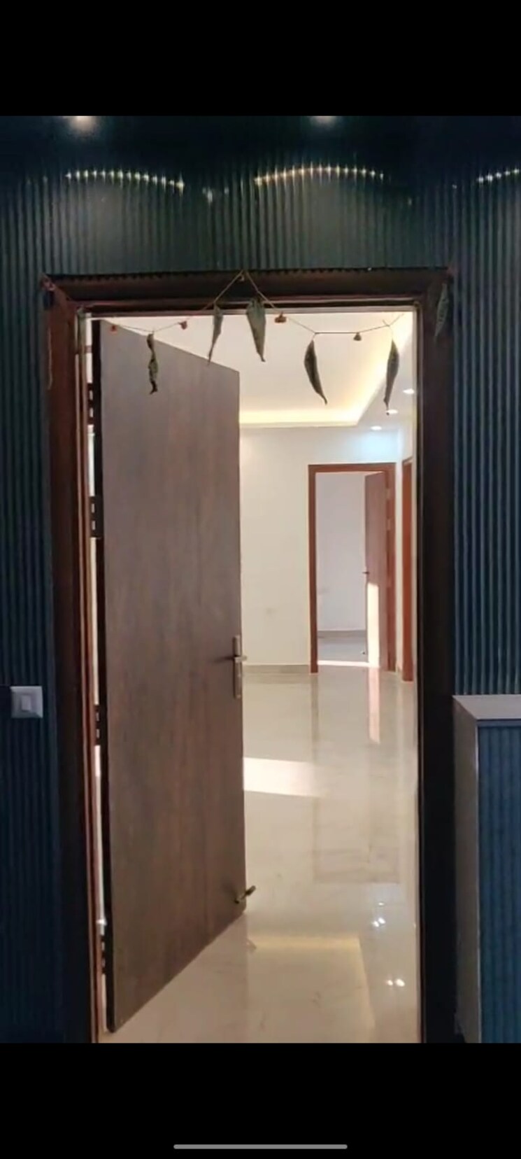 undefined, high-end-paradise-i 3 Bedroom 1275 Sq.Ft. Apartment In Murad Nagar Ghaziabad 9608279