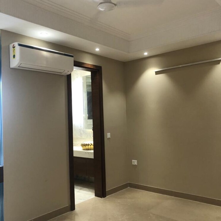 Room, lajpat nagar 2 Bedroom 900 Sq.Ft. Independent House In Lajpat Nagar Delhi 9608330